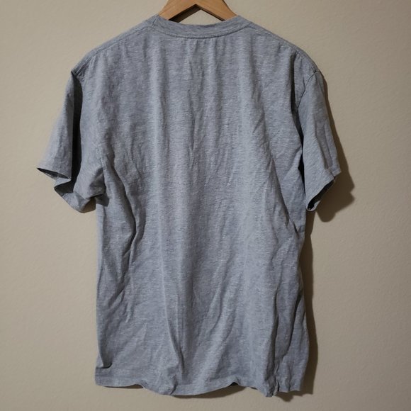 DisneyLand Resort Grey Tshirt - Picture 2 of 5